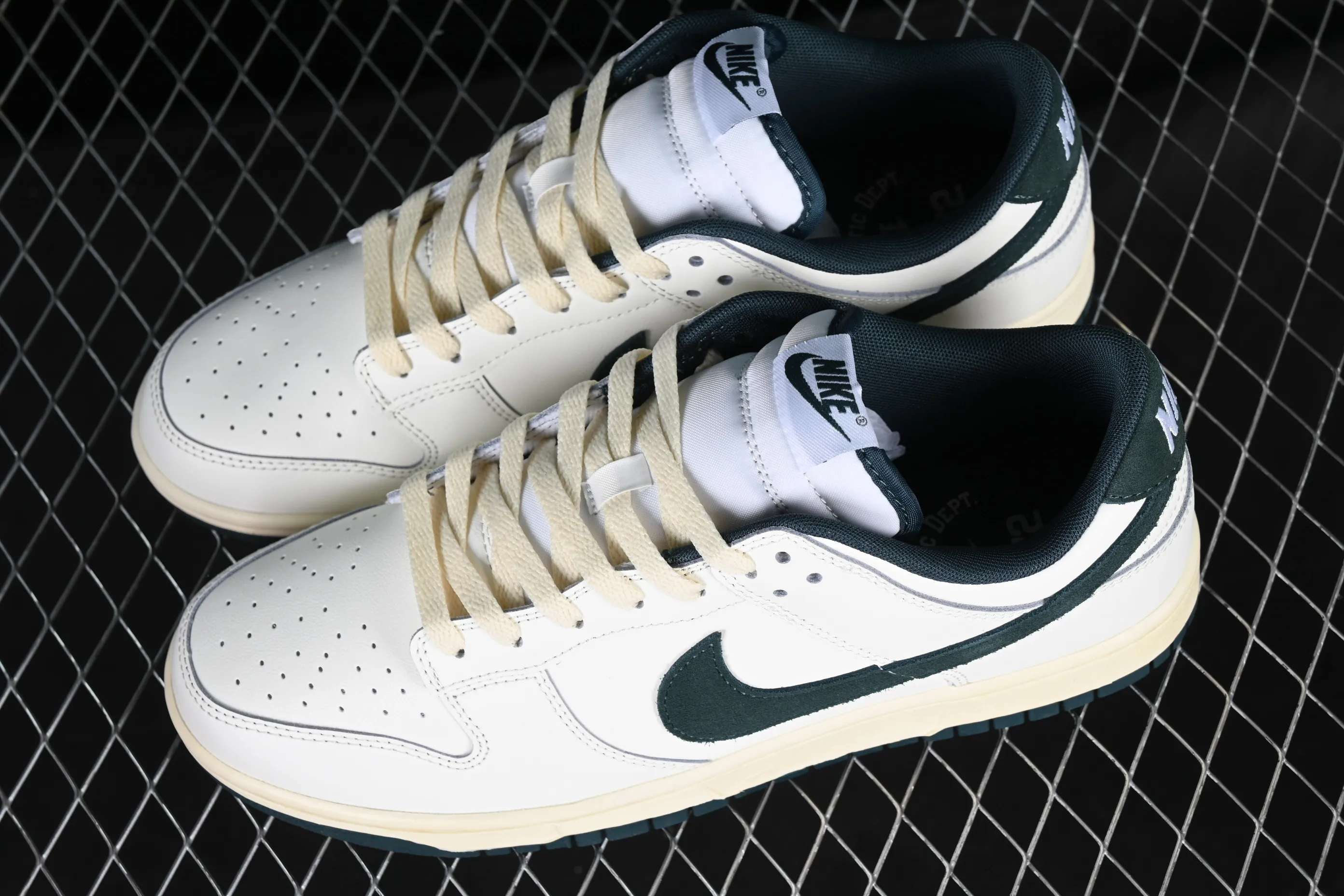 All categories Nk SB Dunk series Nk SB Dunk Low low-top sneakers Nk Dunk Low "Athletic Department" off-white green SB low-top sports and leisure sneakers FQ8080-133